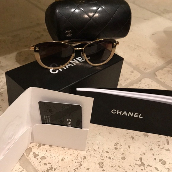 Authentic CHANEL glasses🚫NO LOWBALLS🚫 - Picture 1 of 6